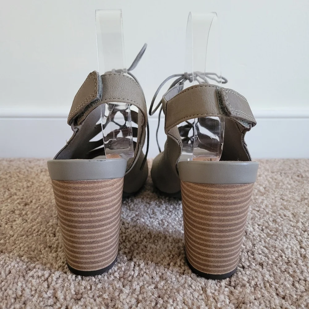 Clarks Banoy Waneta‎ Lace Up Sandal Heel Shoes NWT